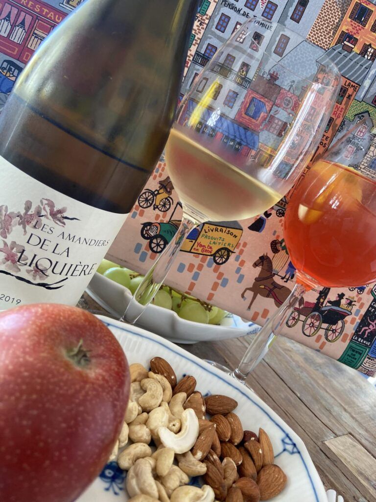 Vin søger "venner" den 19. februar - skynd dig - vinrøverne er i gang med tømme hylderne